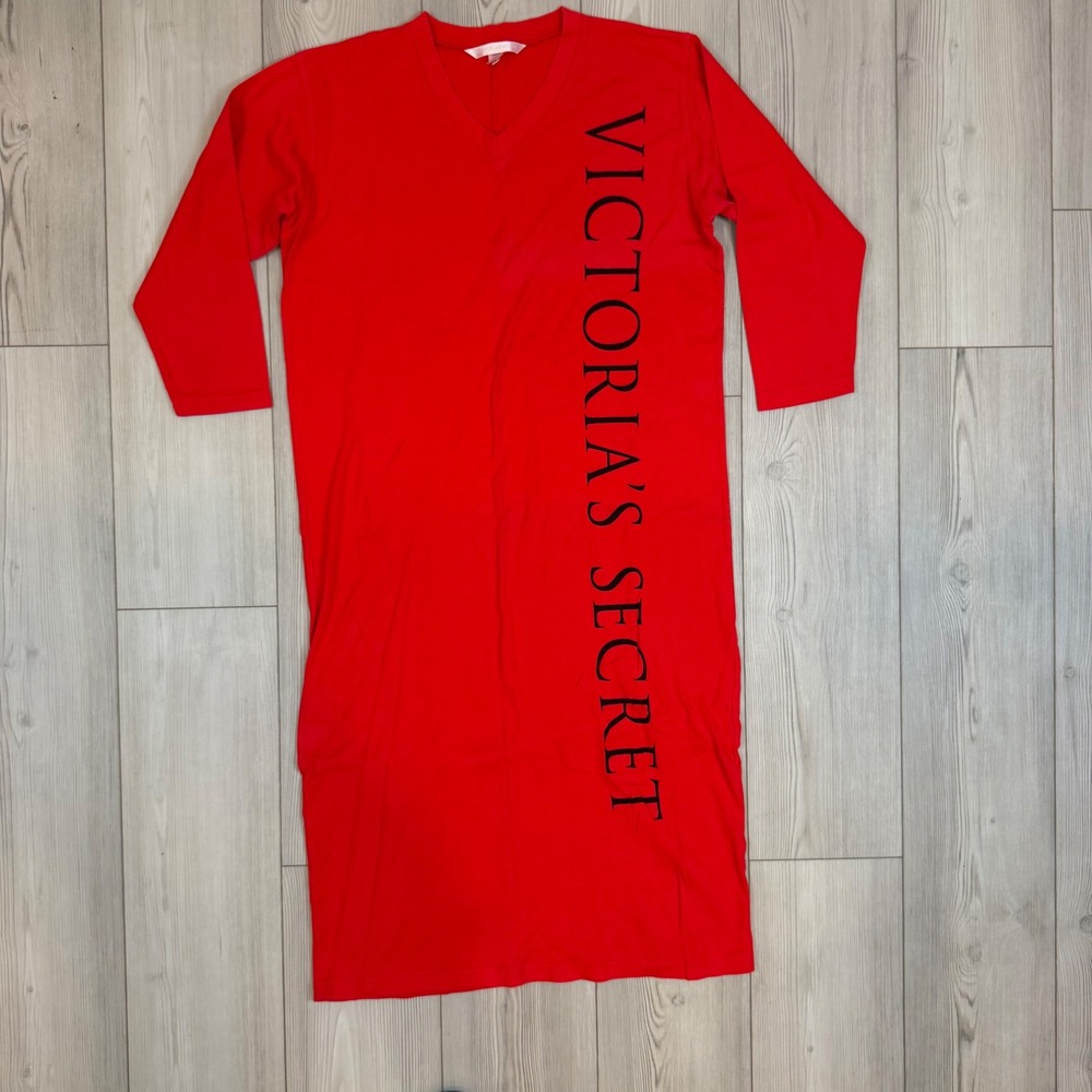 Vintage Victorias Secret Red Cotton Logo Nightgown V-Neck Sleep‎ Shirt Medium